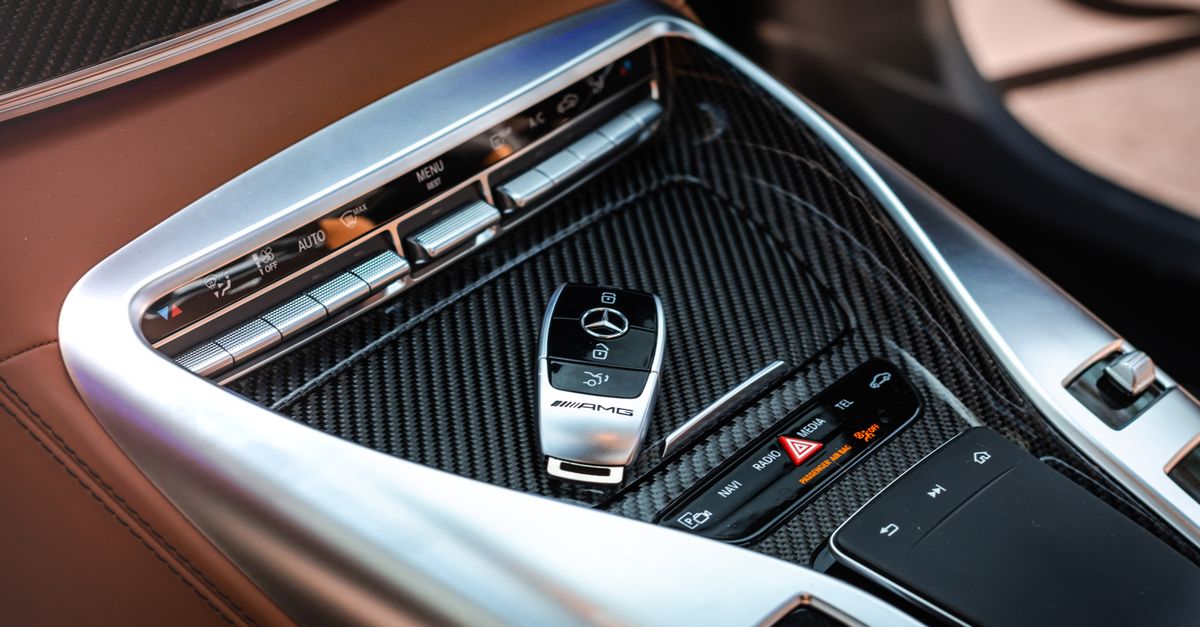 High-Security Car Keys: OEM Versus Aftermarket Options — North York Key Guard Locksmiths