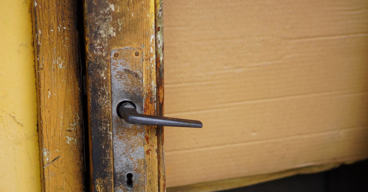Why Non-Destructive Entry Matters — and When to Avoid DIY Attempts — North York Key Guard Locksmiths