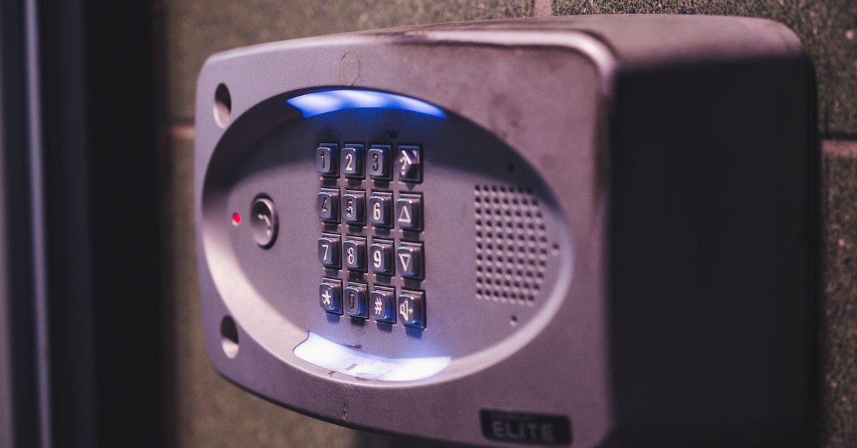 What Access Control & Keypad Entry Actually Involves for a Toronto Office — North York Key Guard Locksmiths