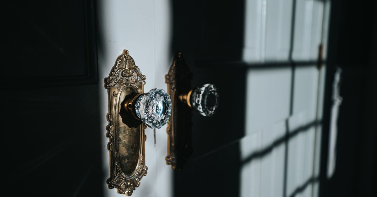 Why Knob Locks Wear Out Faster Than You Expect — North York Key Guard Locksmiths